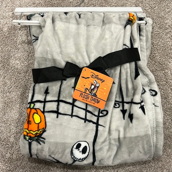 Disney Other - Disney Nightmare before Christmas plush throw